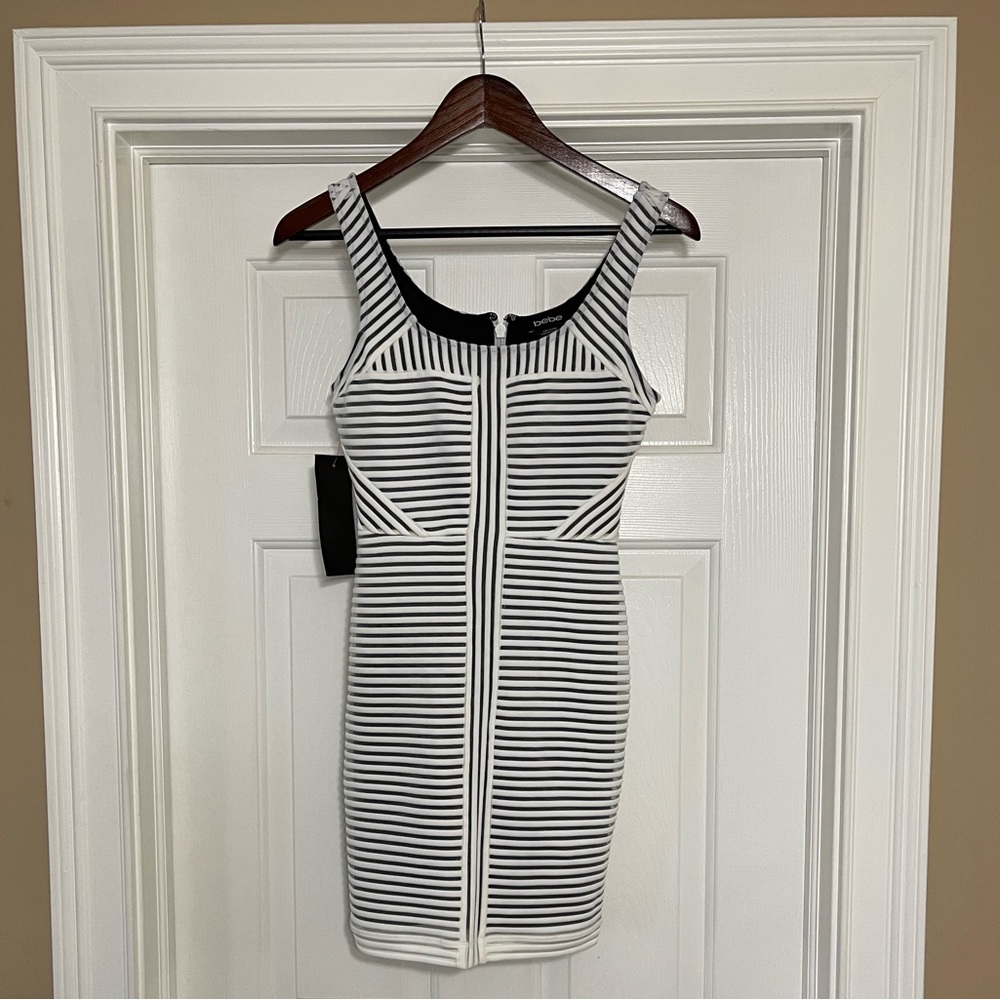 Bebe White Dress size XS